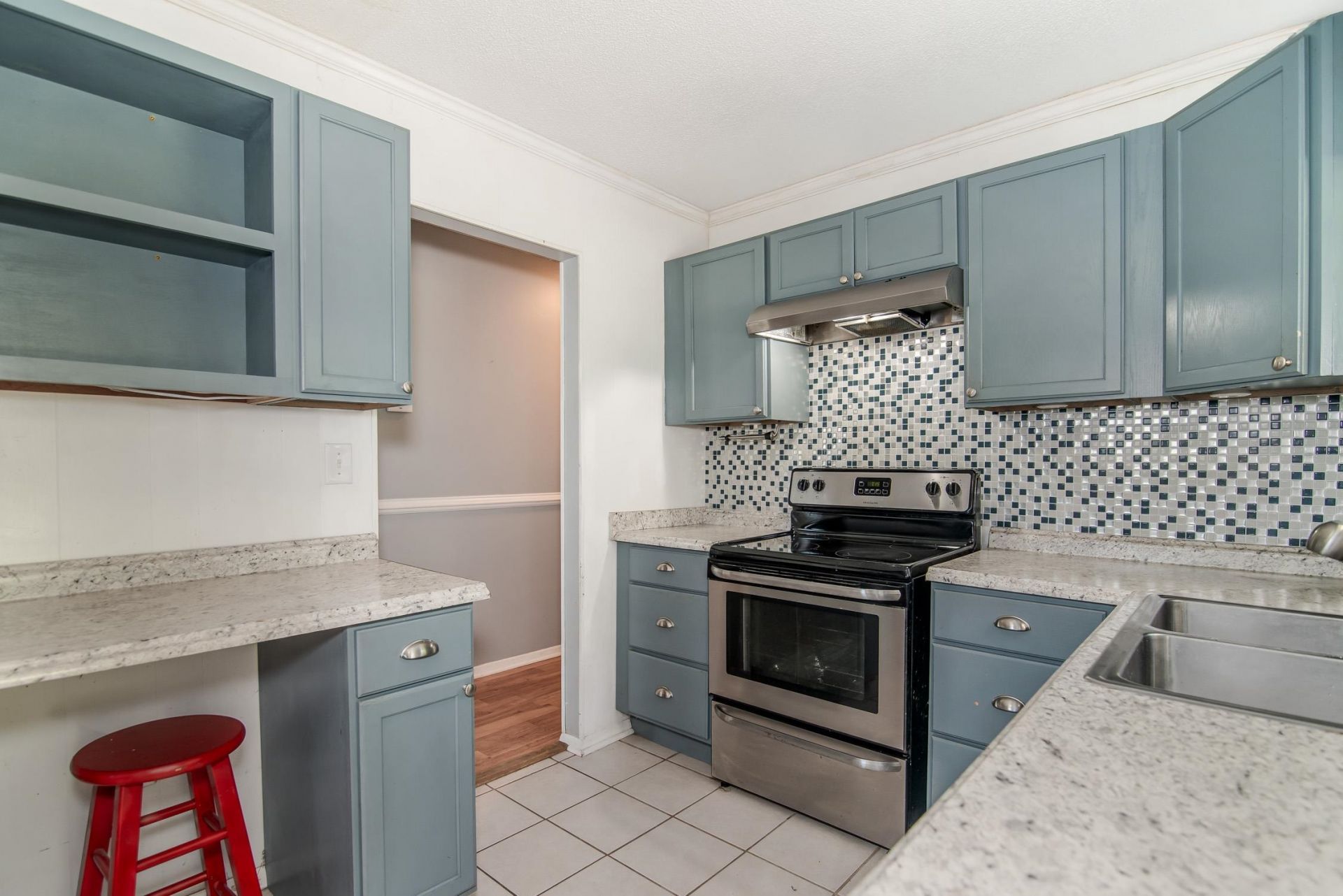 213 Gibson St. Photo 18