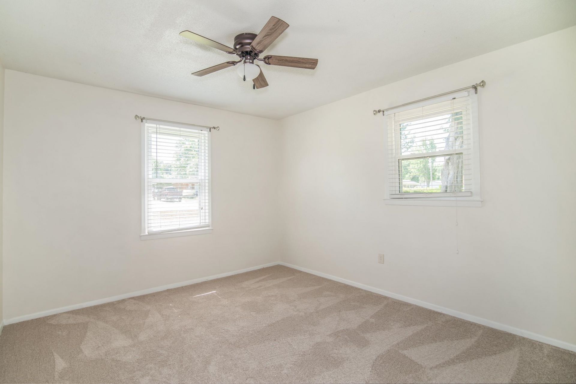 213 Gibson St. Photo 22