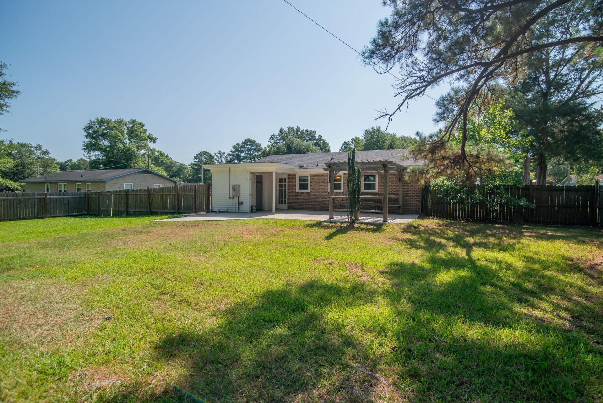 213 Gibson St. Photo 36
