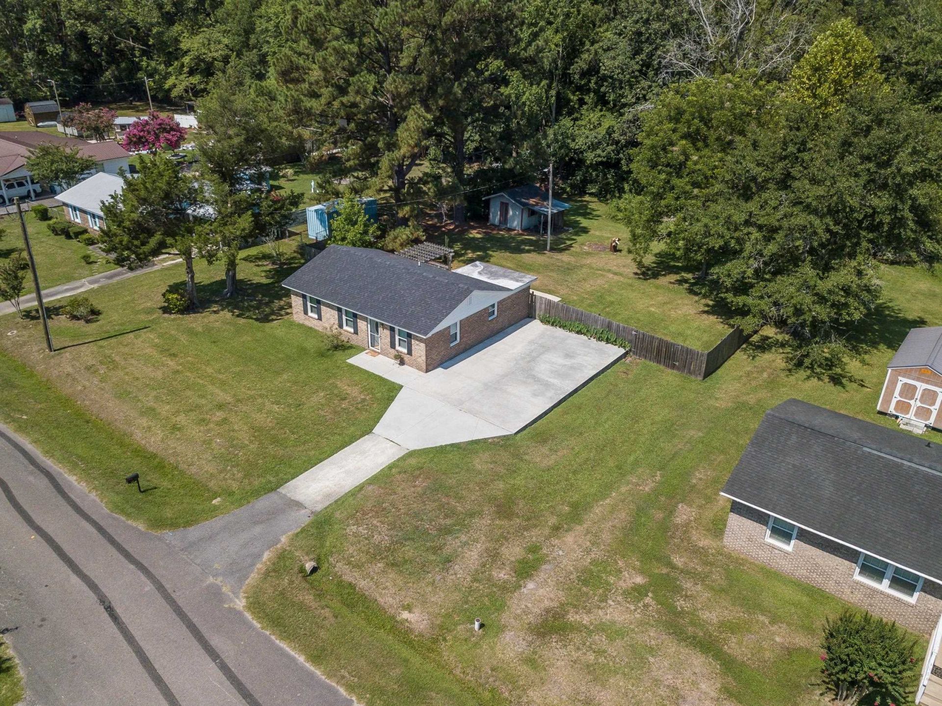 213 Gibson St. Photo 37