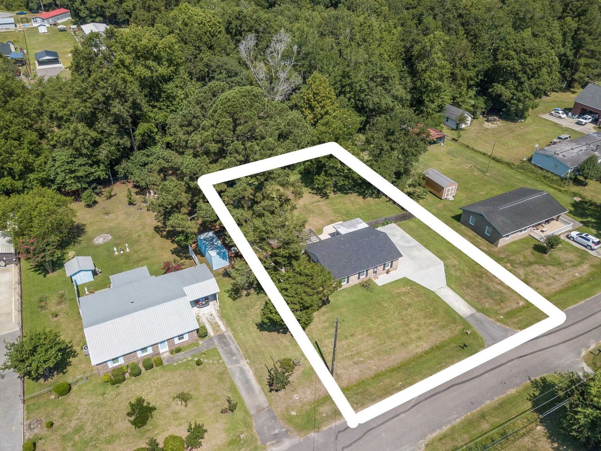 213 Gibson St. Photo 40