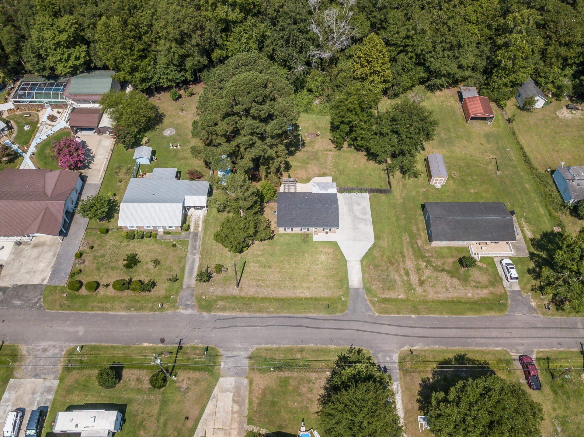 213 Gibson St. Photo 42