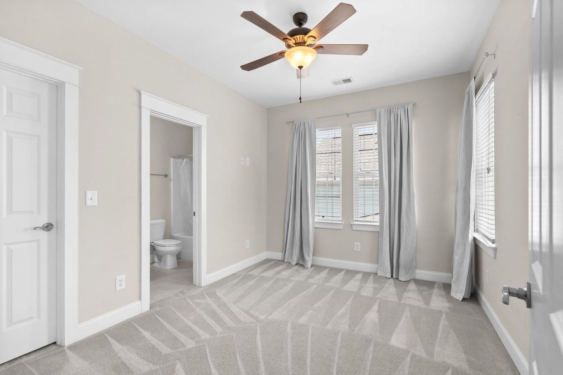 3384 Pampas Dr.  Photo 25
