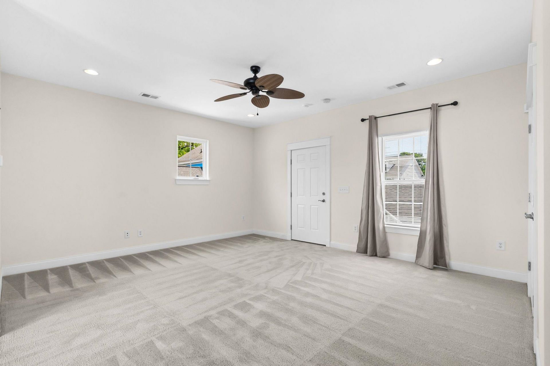 3384 Pampas Dr.  Photo 34