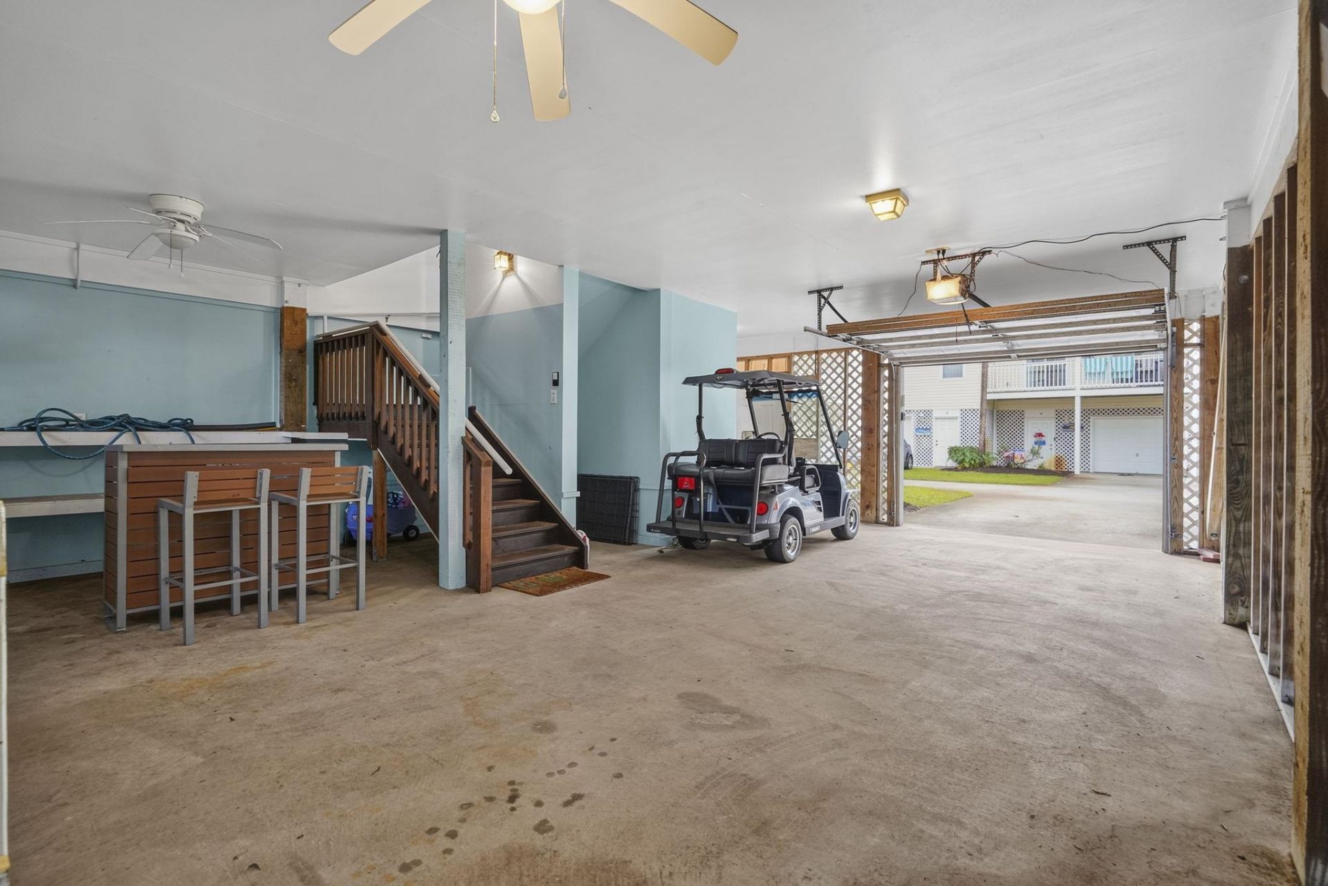 312 Willow Dr. S Photo 8