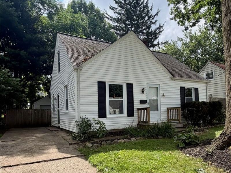 839 Sarcee Avenue, Akron, OH 44305 Photo 2