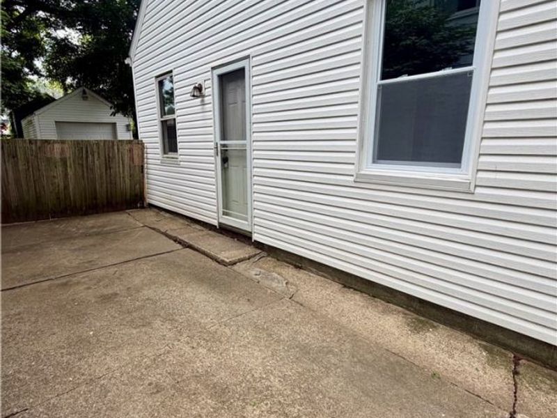 839 Sarcee Avenue, Akron, OH 44305 Photo 4