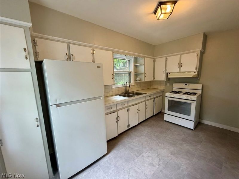 839 Sarcee Avenue, Akron, OH 44305 Photo 6