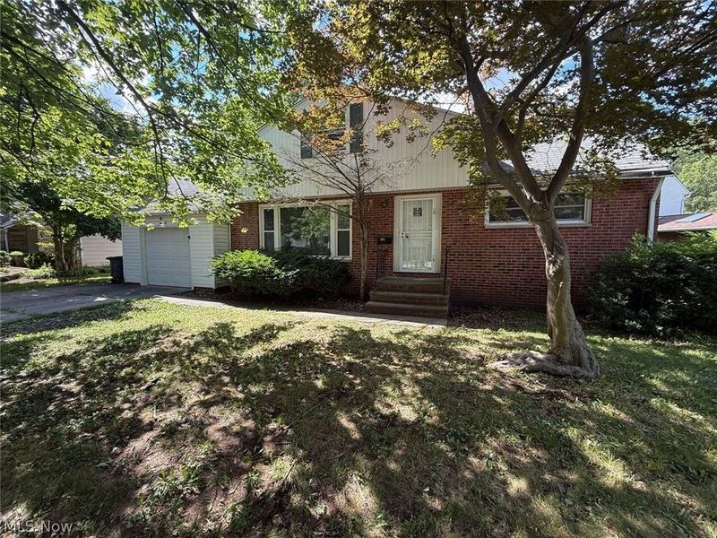 24113 E Silsby Road , Beachwood, OH 44122 Photo 1