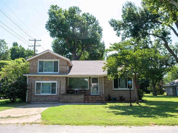 424 NE 2nd Street, Perkins, OK 74059