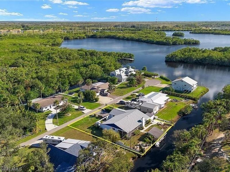 16941 Carolyn Ln , North Fort Myers, FL 33917 Photo