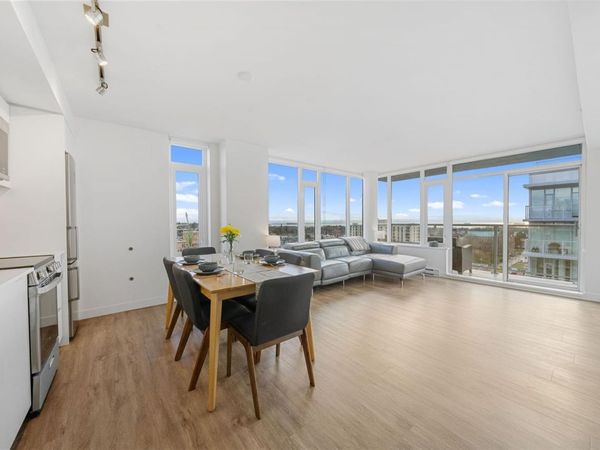 845 Johnson St, Unit #2002, Victoria, BC V8W 0G3
