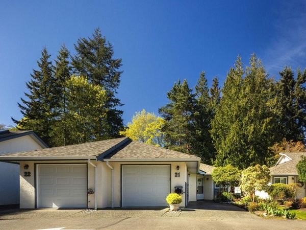 5156 Cordova Bay Rd , Unit #21, Saanich, BC V8Y 2X6