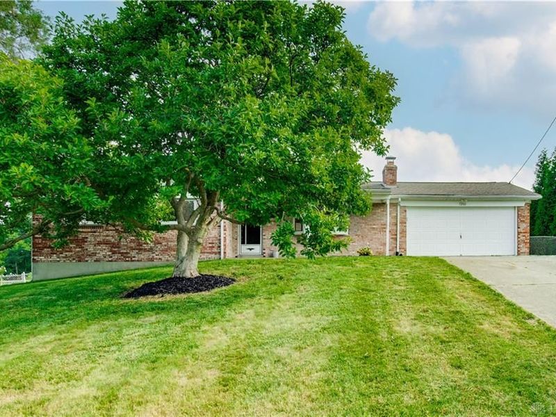 7260 Jerry Drive, West Chester Township, OH 45069 Photo 2