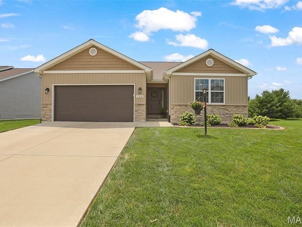 7016 Augusta Drive , Glen Carbon, IL 62034