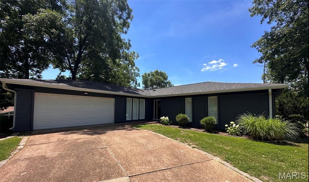 1012 Stuyvesant Lane, Ballwin, MO 63011 Main Photo