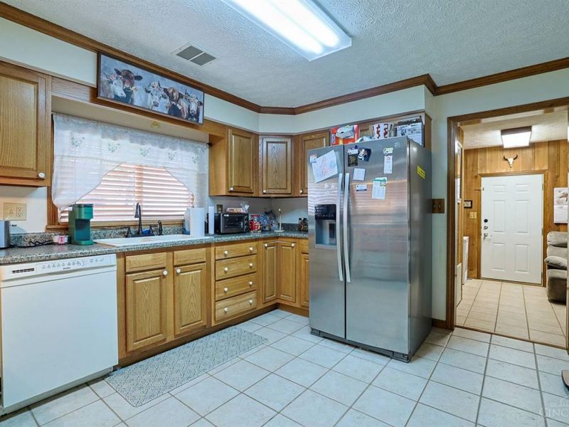 122 Kenec Drive, Middletown, OH 45042 Photo 10