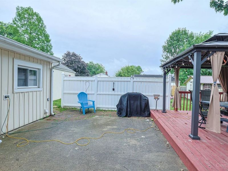 122 Kenec Drive, Middletown, OH 45042 Photo 22
