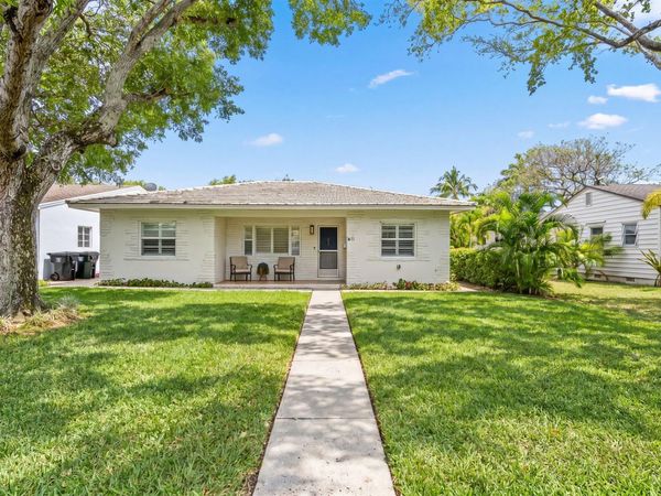 611 N Palmway, Lake Worth Beach, FL 33460