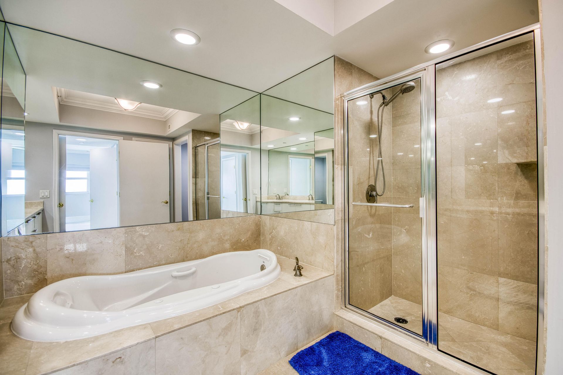 2650 Lake Shore Drive, Unit 2303, Riviera Beach, FL 33404 Photo