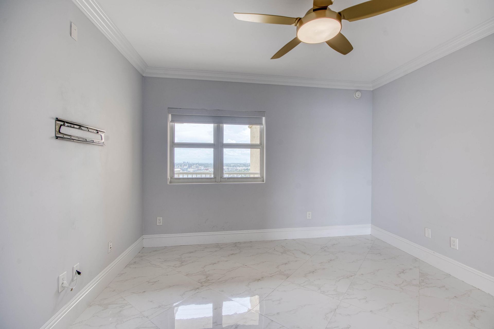 2650 Lake Shore Drive, Unit 2303, Riviera Beach, FL 33404 Photo