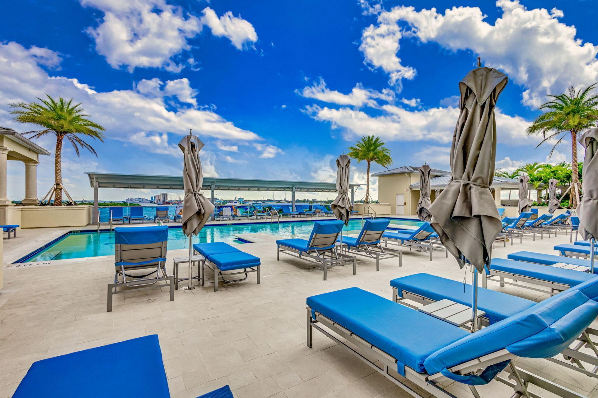 2650 Lake Shore Drive, Unit 2303, Riviera Beach, FL 33404 Photo