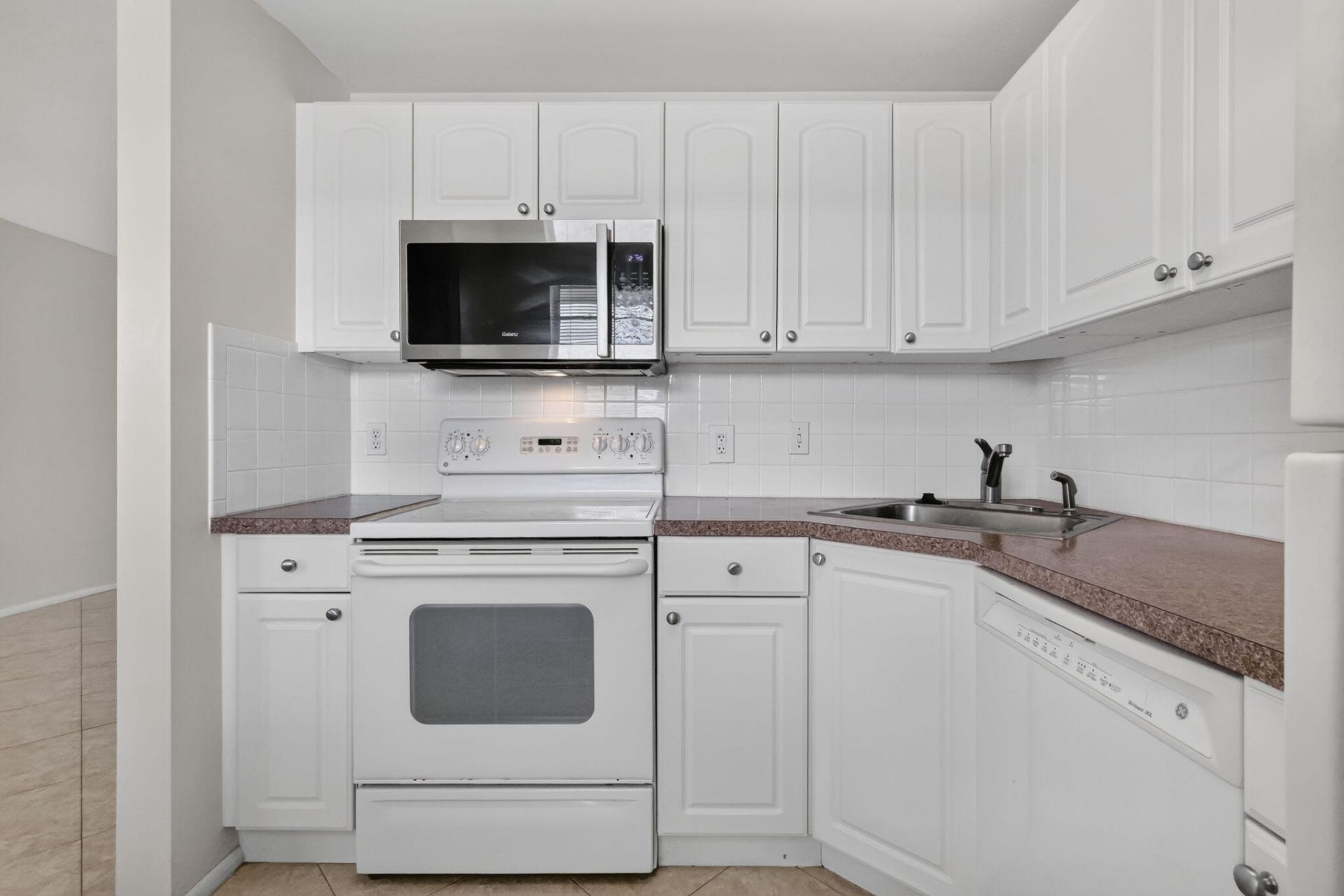 2182 NE 1st Way, Unit 202, Boynton Beach, FL 33435 Photo
