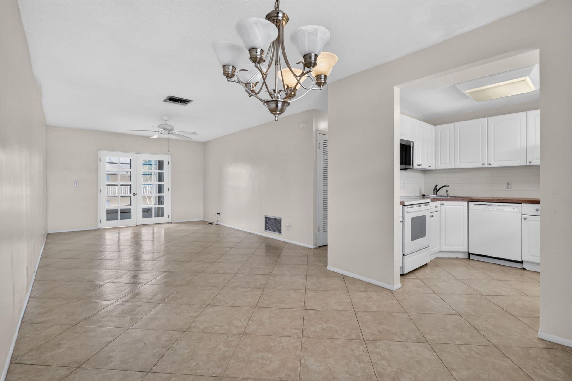 2182 NE 1st Way, Unit 202, Boynton Beach, FL 33435 Photo