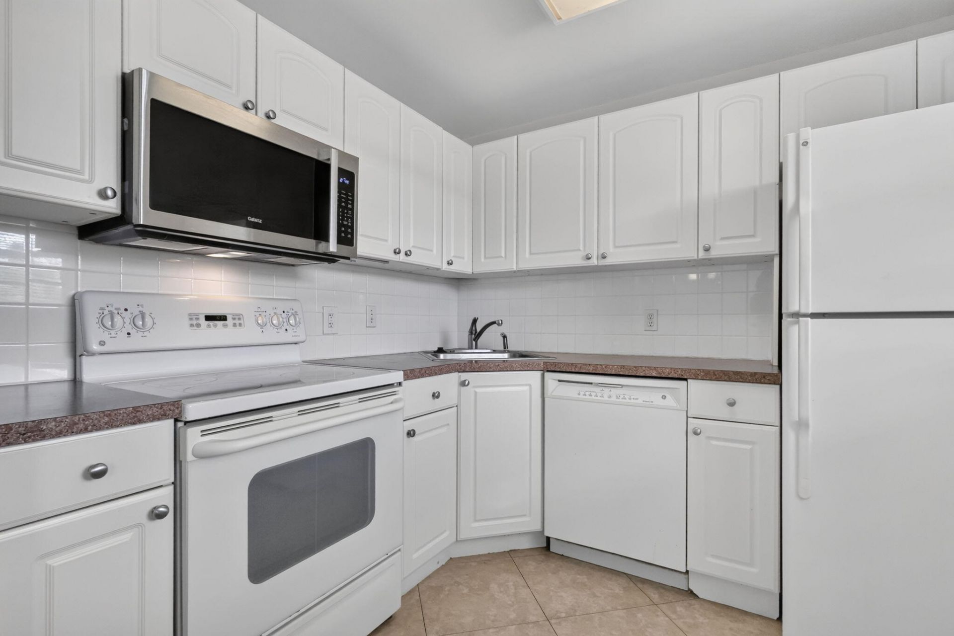 2182 NE 1st Way, Unit 202, Boynton Beach, FL 33435 Photo