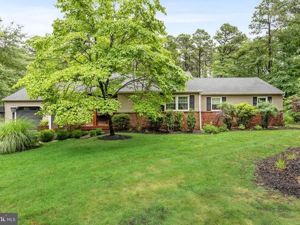 18 SHERWOOD DRIVE, MEDFORD, NJ 08055