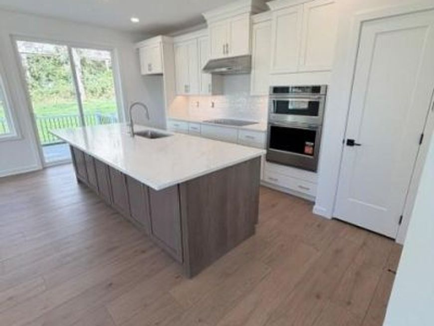 62 Grayson Lane, Downingtown, PA 19335 Main Photo