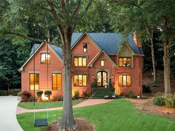 2150 River Cliff Drive, Roswell, GA 30076