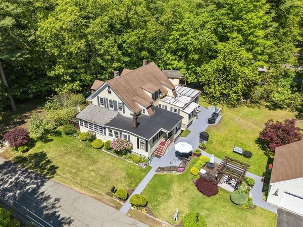 14 Naylor Ave, Chelmsford, MA 01863