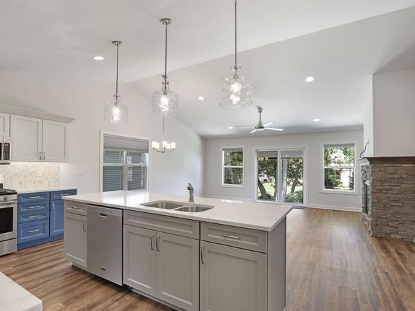 223 Summerhaven Ln, Lake Geneva, WI 53147