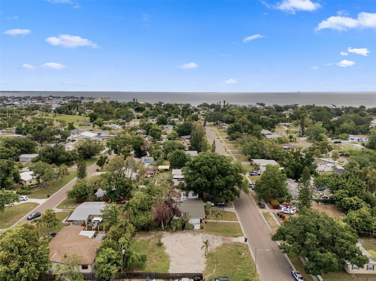 3963 Neptune Drive Se, Saint Petersburg, FL 33705 Photo