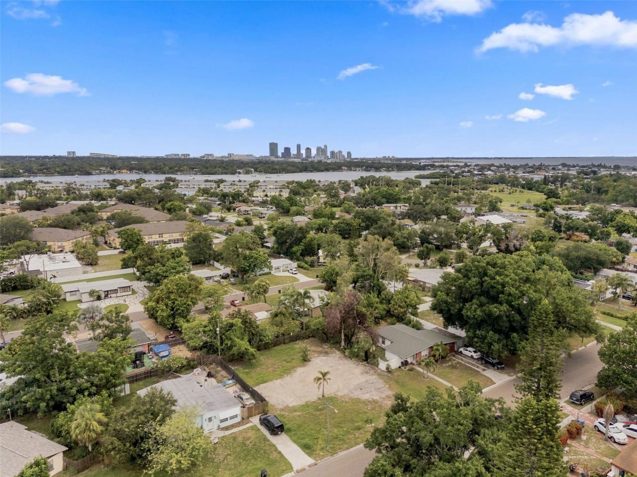 3963 Neptune Drive Se, Saint Petersburg, FL 33705 Photo