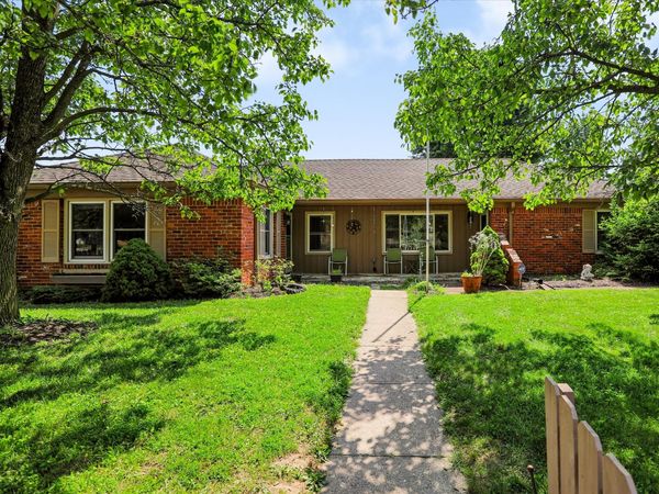 615 Simmons Street , Plainfield, IN 46168