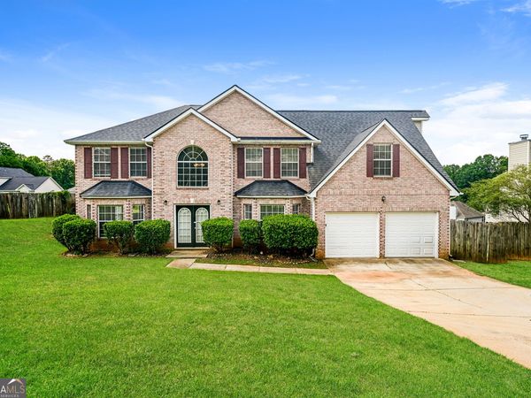 4621 Laura Place, Lithonia, GA 30038