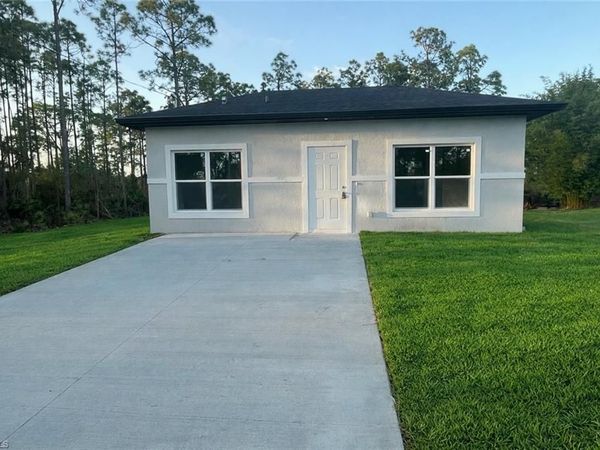 571 Genoa AVE S, LEHIGH ACRES, FL 33974