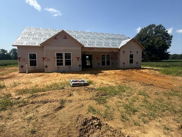 65 Simmons Ln., Tupelo, MS 38826