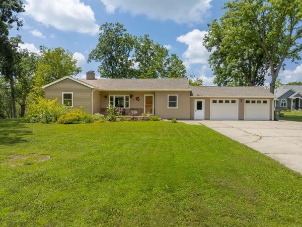 412 W Water Street , Shell Rock, IA 50670