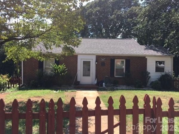 327 Westwood Drive , Statesville, NC 28677