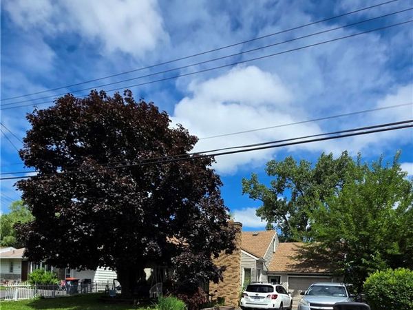 136 Teakwood Drive , Rochester, NY 14609