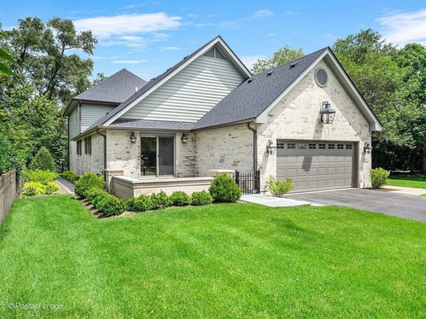 412 66th Street , Downers Grove, IL 60516