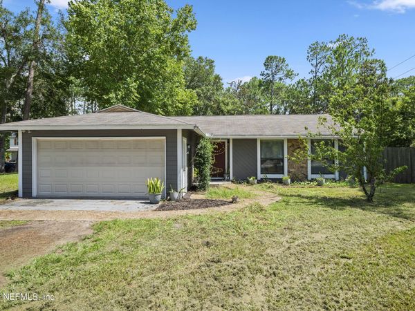 4208 QUEENSWAY Drive, Jacksonville, FL 32257