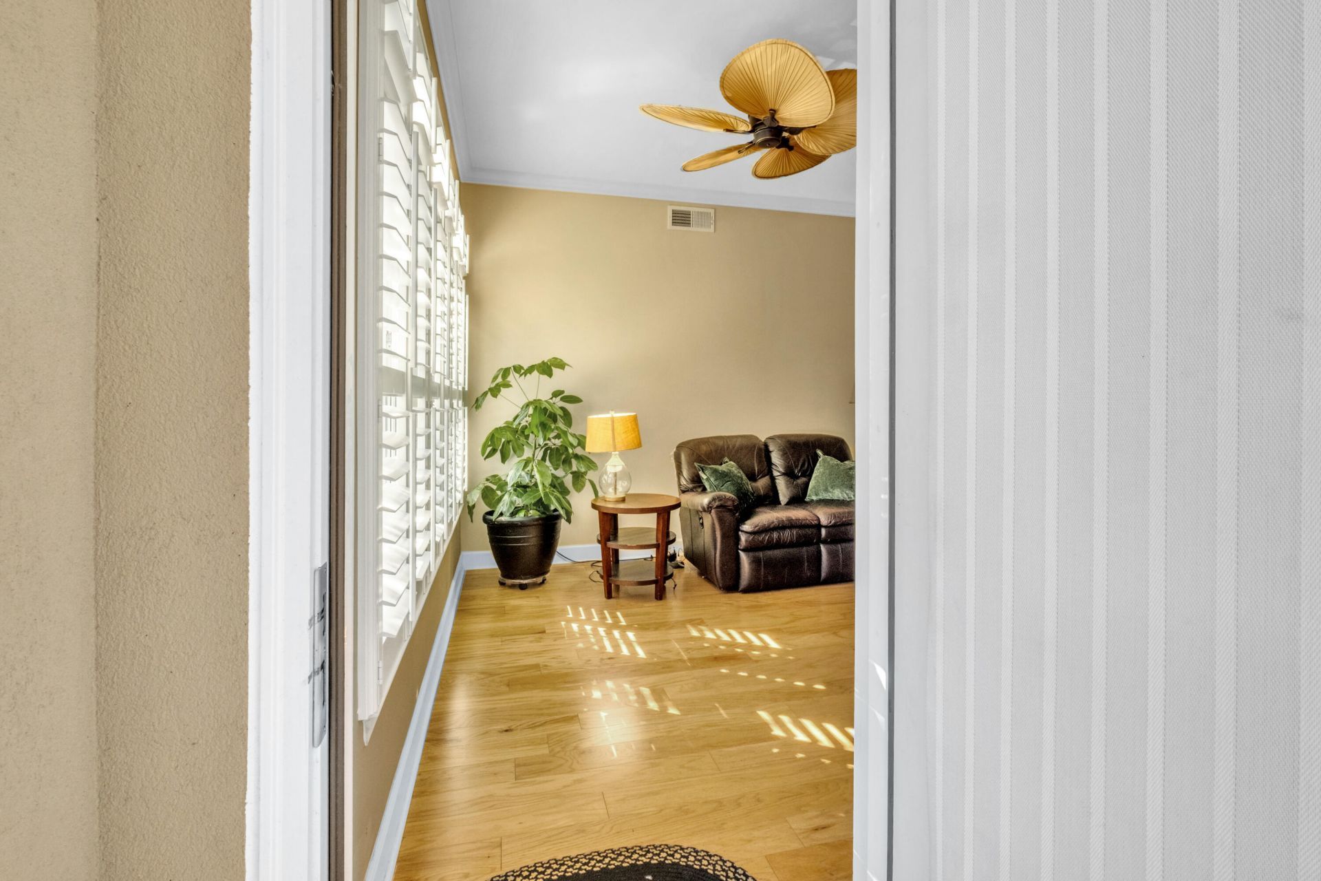 125 Pier View Street Photo 9