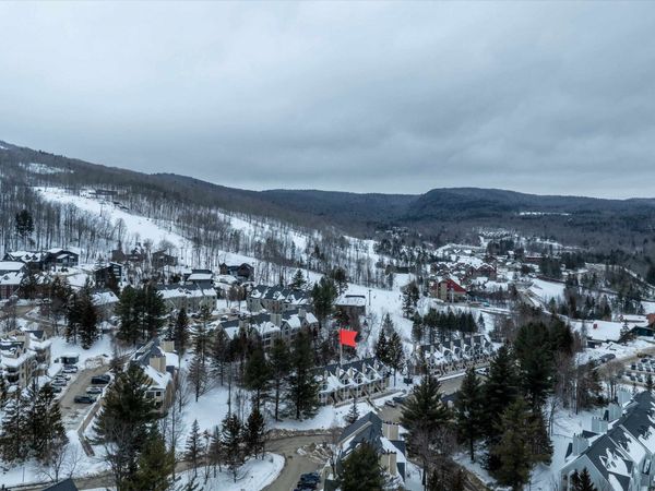 1-C Townhouse Square, Dover, VT 05356