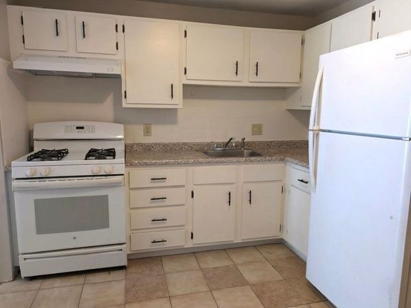134 Mammoth Road, Unit 21, Hooksett, NH 03106