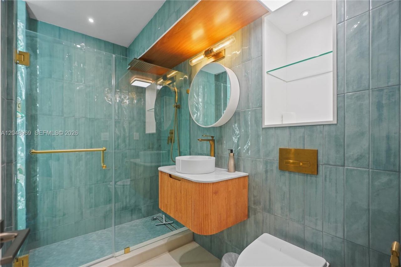 9511 Collins Ave , Unit 403, Surfside, FL 33154 Photo