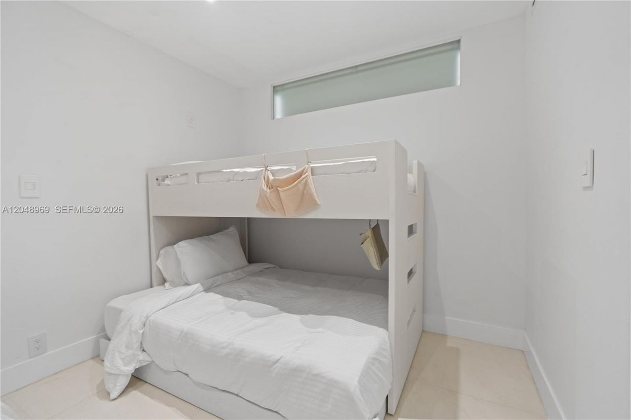 9511 Collins Ave , Unit 403, Surfside, FL 33154 Photo